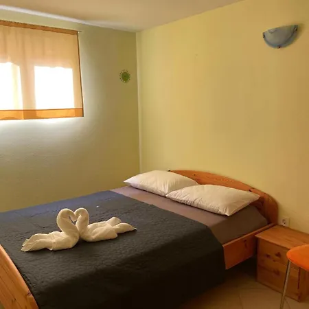 Apartaments Remi Starigrad Paklenica Exterior photo