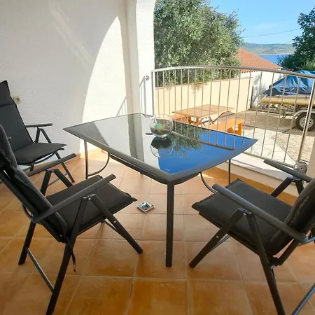 Apartaments Remi Starigrad Paklenica Exterior photo