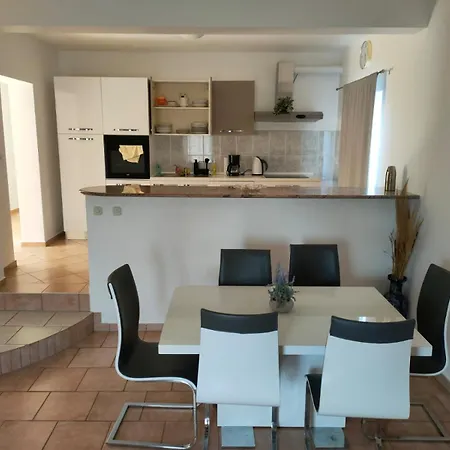 Apartaments Remi Starigrad Paklenica Exterior photo